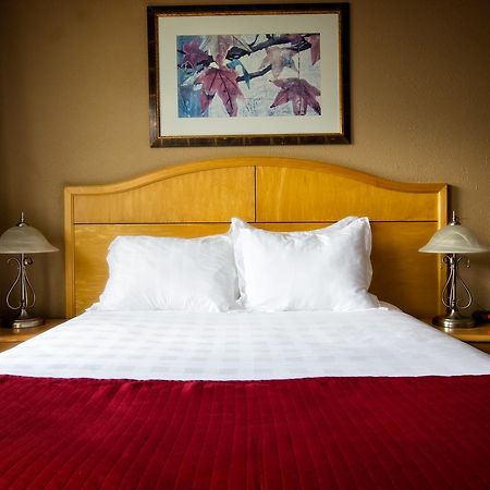 Bulkley Valley Motel New Hazelton Екстериор снимка