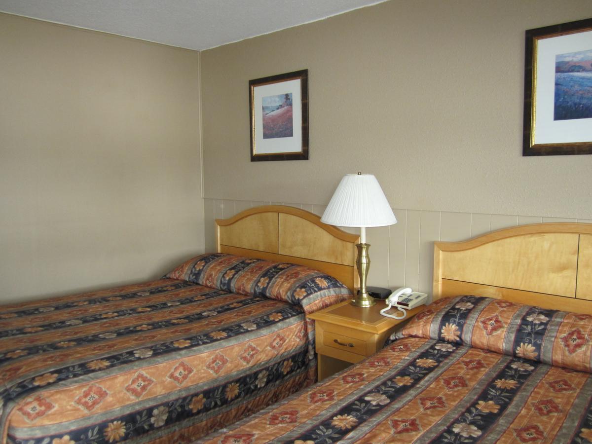 Bulkley Valley Motel New Hazelton Екстериор снимка