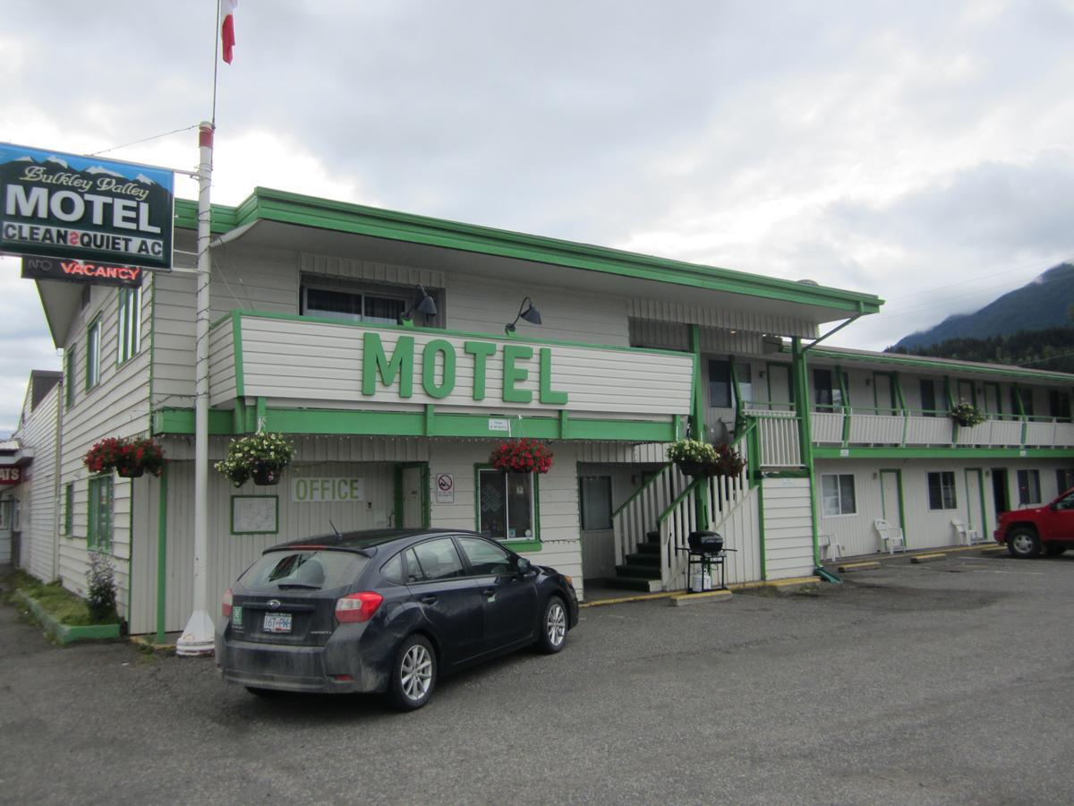 Bulkley Valley Motel New Hazelton Екстериор снимка