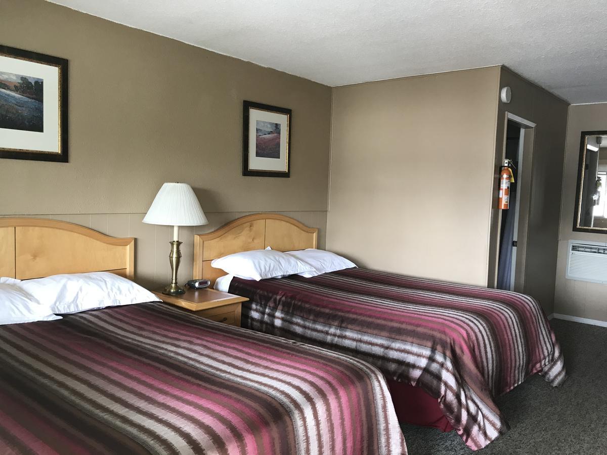 Bulkley Valley Motel New Hazelton Екстериор снимка