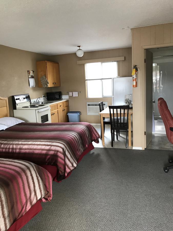 Bulkley Valley Motel New Hazelton Екстериор снимка