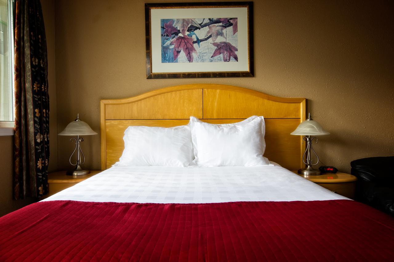Bulkley Valley Motel New Hazelton Екстериор снимка